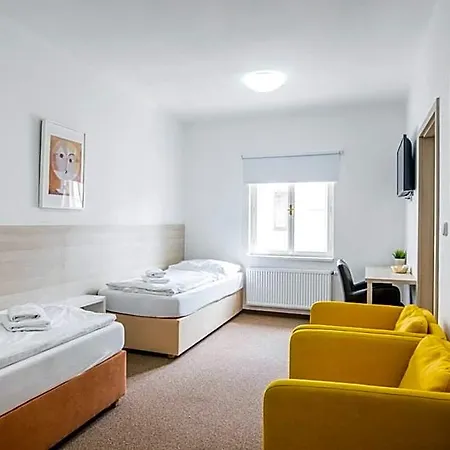 U Zlateho Kohouta Szálloda 4*