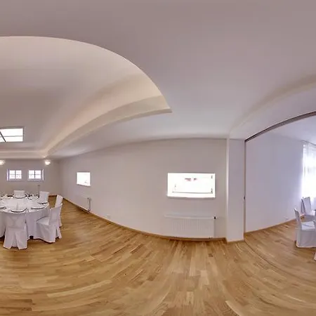 Hotel U Zlatého Kohouta Kroměříž