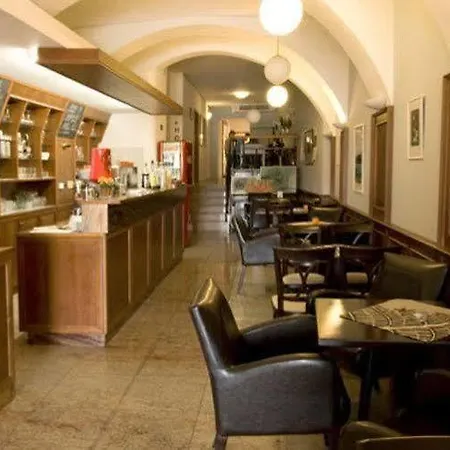 U Zlateho Kohouta Hotel 4*