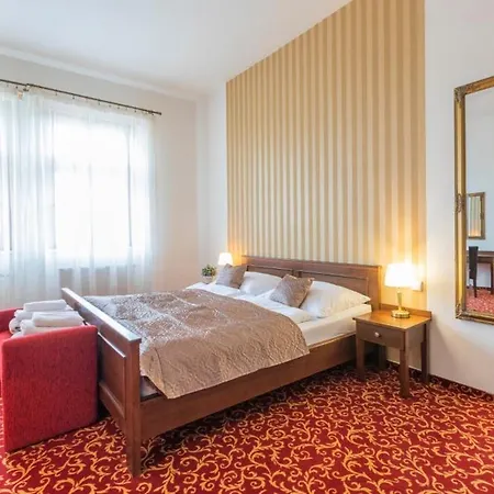 U Zlatého Kohouta 4* Kroměříž