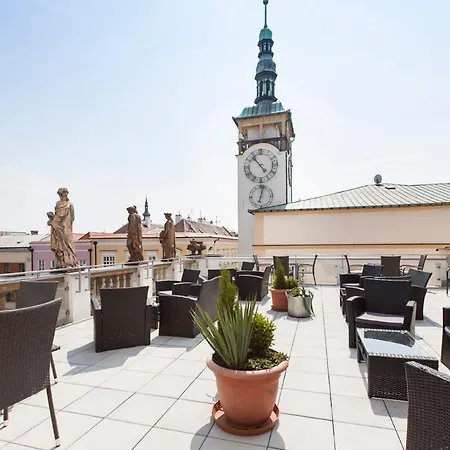 U Zlateho Kohouta Szálloda Kroměříž