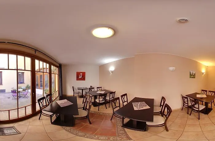 Hotel U Zlateho Kohouta Kromeriz