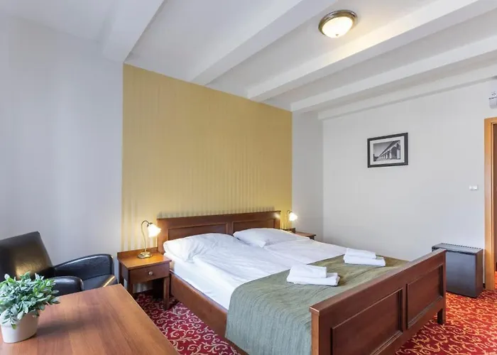 U Zlateho Kohouta Hotel 4*